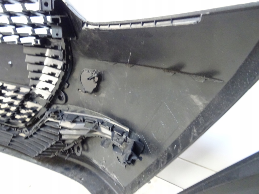 Бампер оригінал peugeot 208 2 ii перед передній llu в Україні