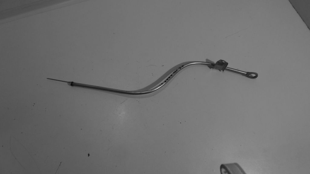 фото №1, Lexus is 300h 200t 2016r щуп щуп масла