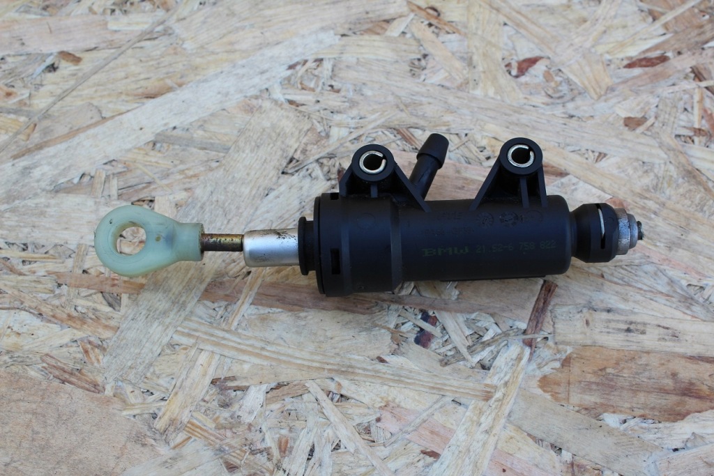 Купити Помпа зчеплення bmw e90 e87 6758822 комплектна