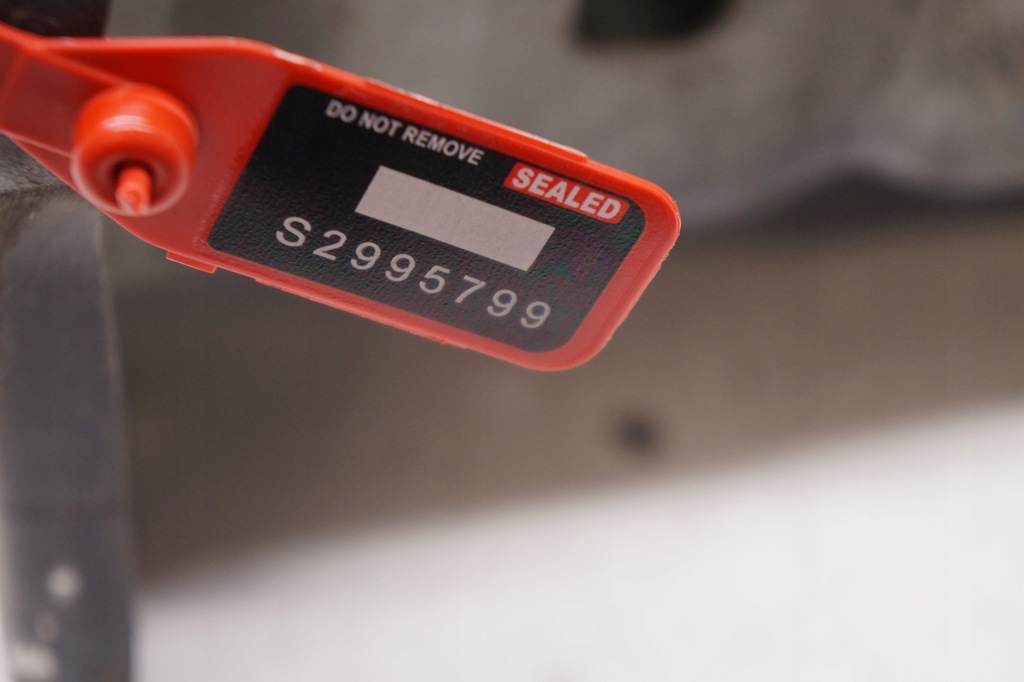 фото №5, Volvo s60 ii v60 i кронштейн зона деформации правый правая перед лонжерон