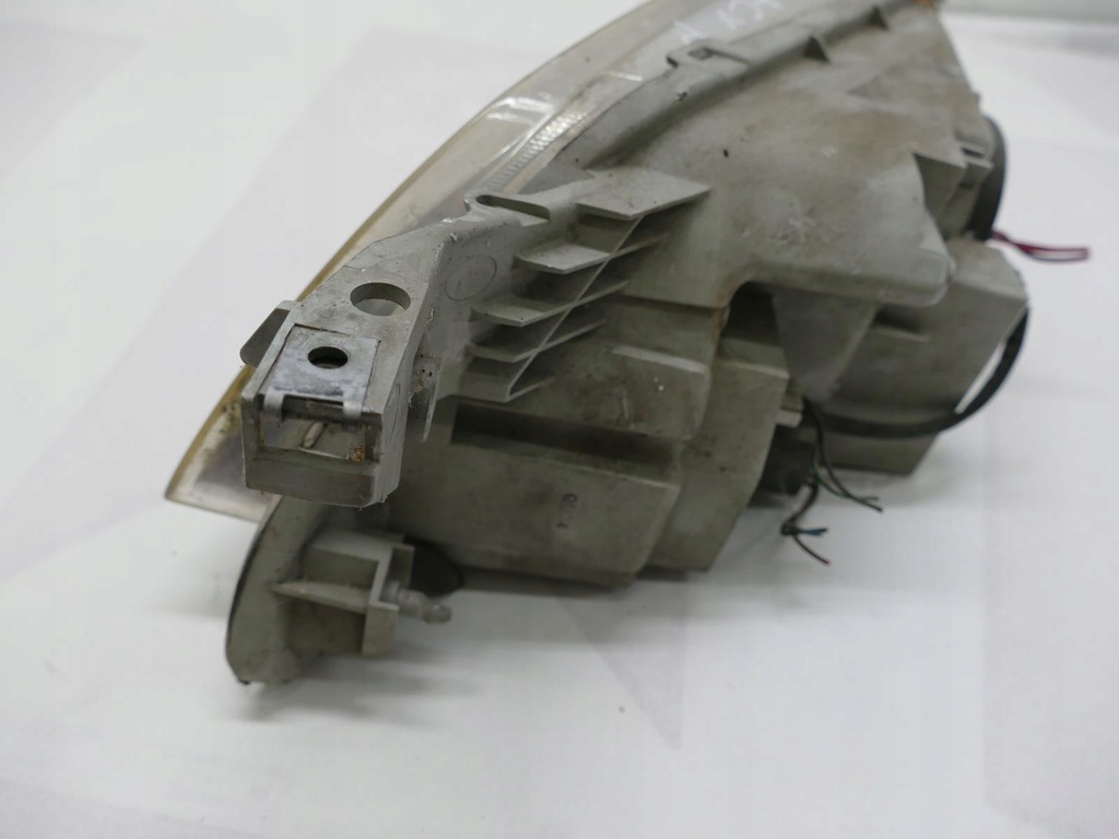 фото №4, Mazda premacy lift лампа правий перед права