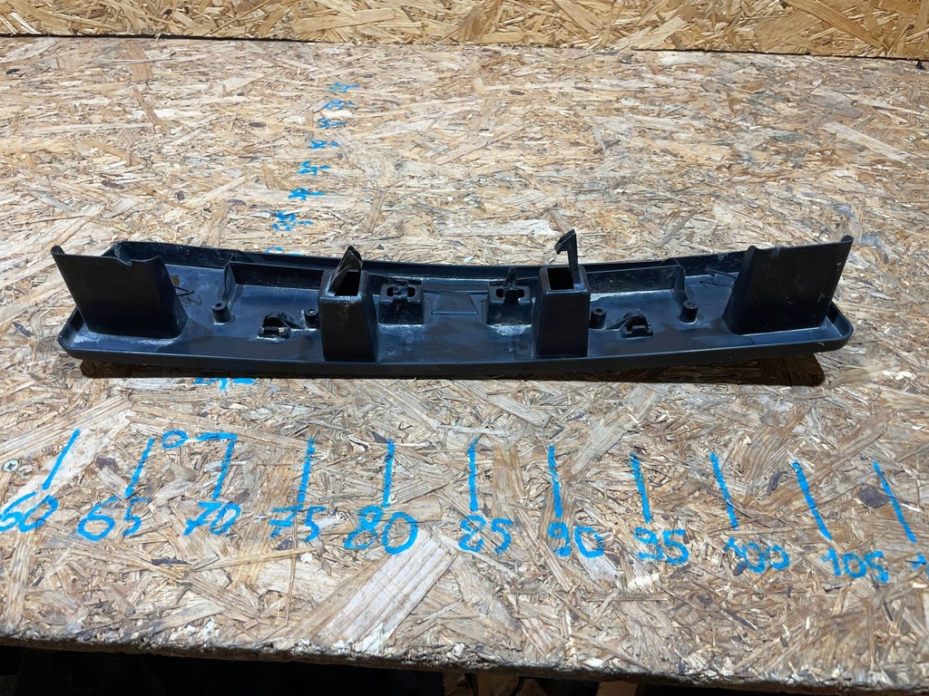 фото №7, Mazda 6 gj iii 3 lift 18-24 молдинг підкладка pod номерний знак бампер перед