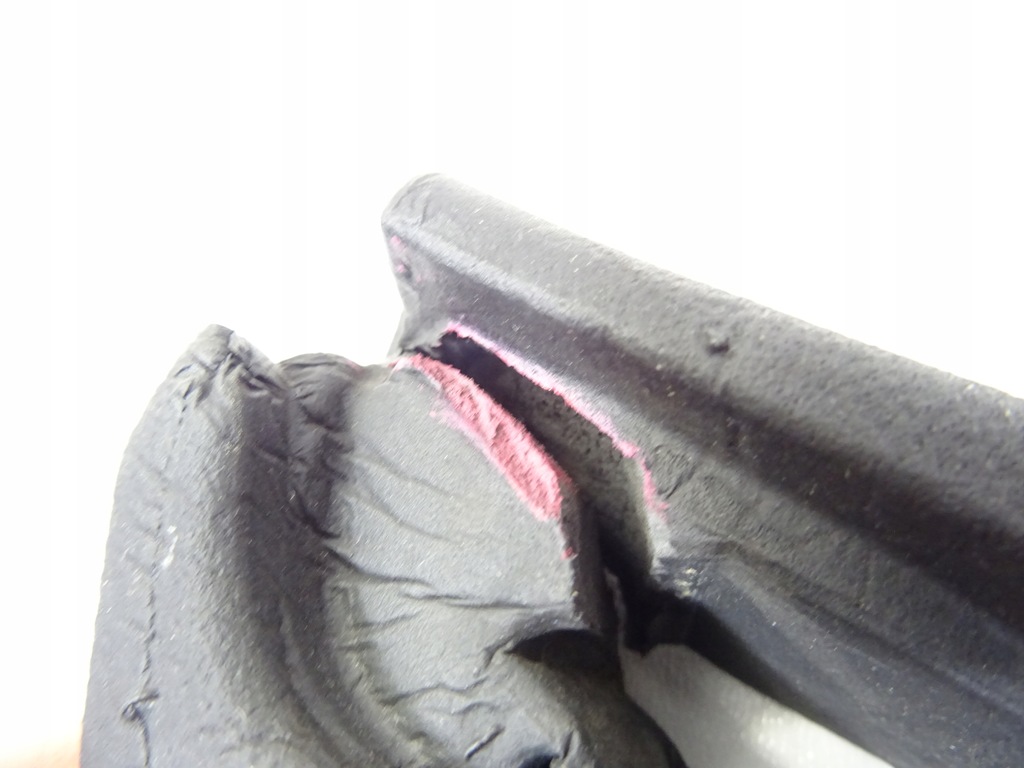 фото №7, Audi a1 8x lift 1.6 tdi шумоізоляція піна крила правий перед 8x0823722