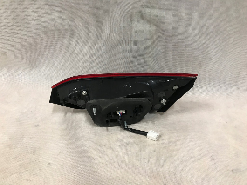 фото №4, Toyota camry ix 18- sedan лампа задня ліва внутрішня тонована full led eu