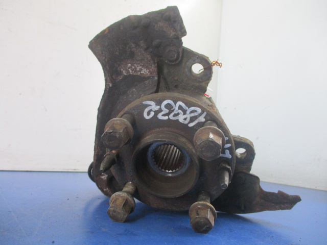 Купити Fiat idea 1.9jtd поворотний кулак ліва ступиця абс+болти