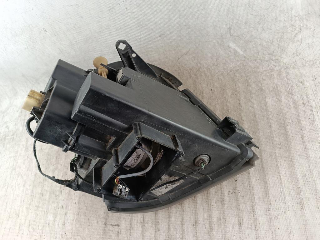 фото №11, Лампа права ксенон cadillac srx - 2003-2009 - europa