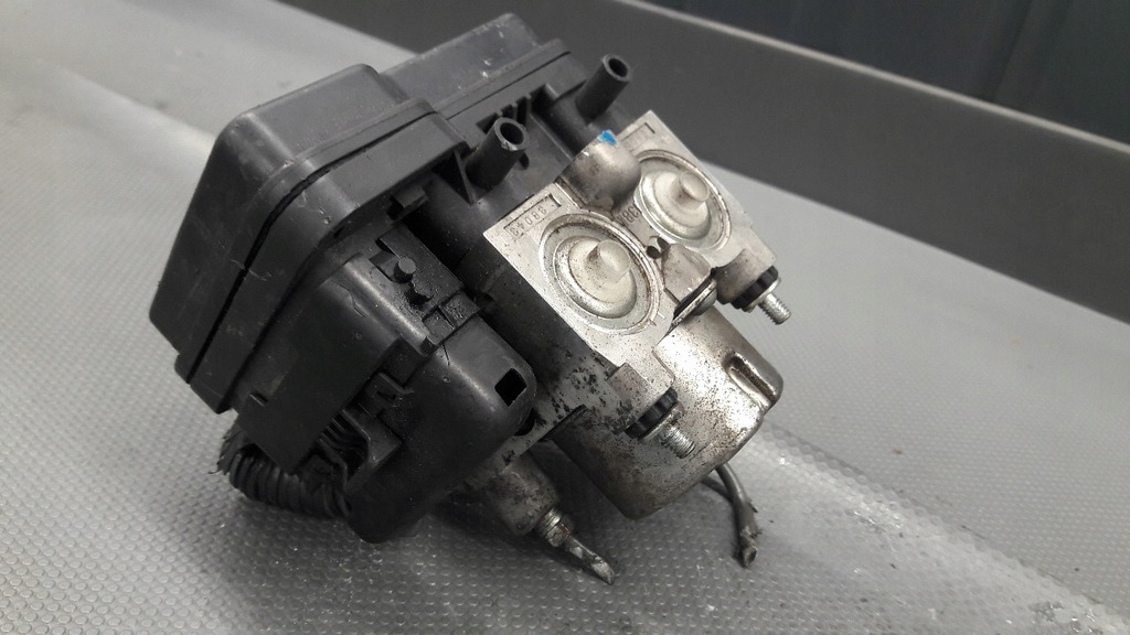 фото №1, Toyota оригінальний номер 44510-52460 насос abs