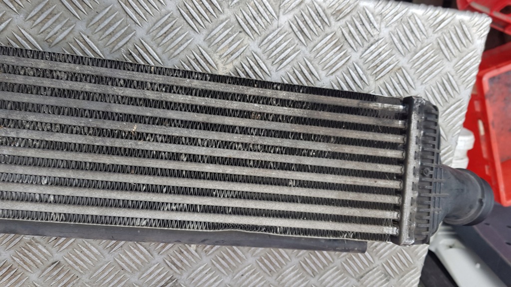 Интеркулер радиатор воздуха audi a4 b8 a5 a6 c7 a7 3.0 tdi 8k0145805r Недорого