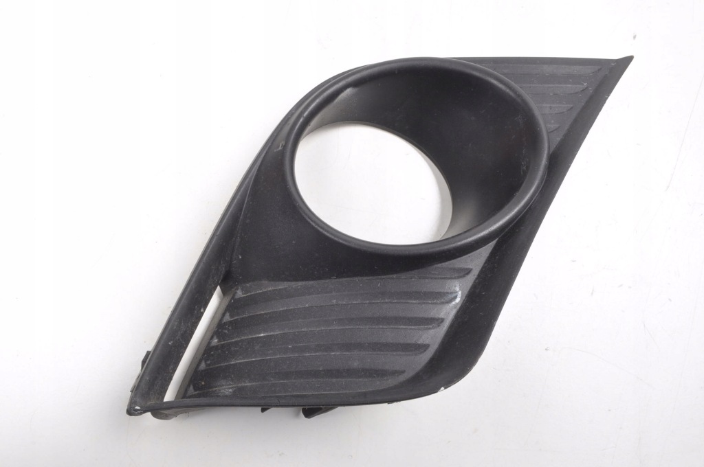 фото №1, Lexus ct 200h рамка решітка протитуманної фари права 52112-76040