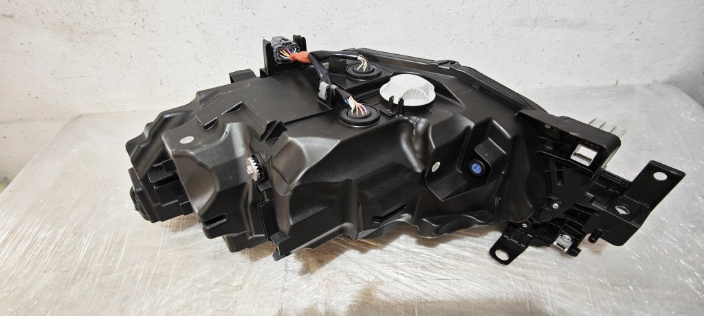 Купить Фара правая  перед mazda vi gj full led