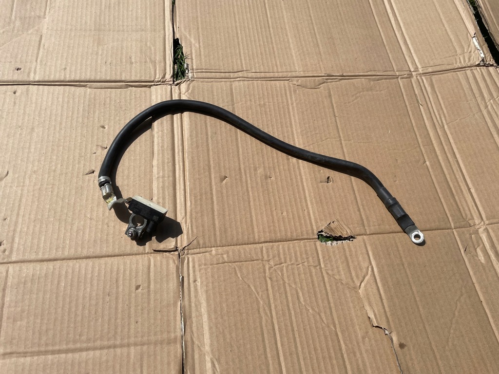 фото №1, Клема мінусова mercedes w156 x156 w176