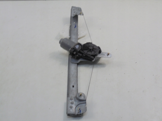 фото №8, Dacia logan i podnościk механизм стекло электрический перед левый 400726d 4d