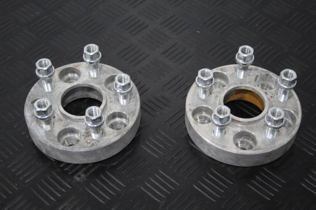 фото №1, Дистанционные проставки do kół land rover discovery sport l550