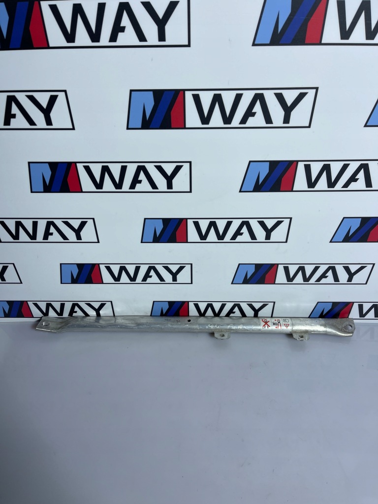 фото №1, Bmw x3 f25 x4 f26 поперечина кронштейн распорка правая 7210320