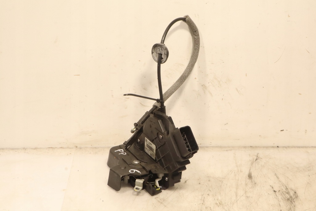 фото №1, Замок правий перед двері volvo v70 iii 31253658