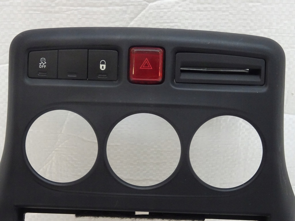 фото №2, C3 picasso рамка корпус радио 96825462