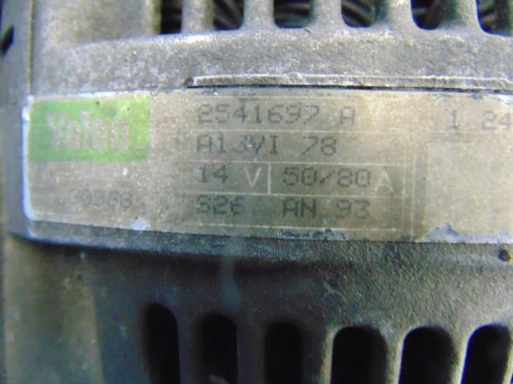 Bmw e36 седан 1.8b генератор Зі Шроту