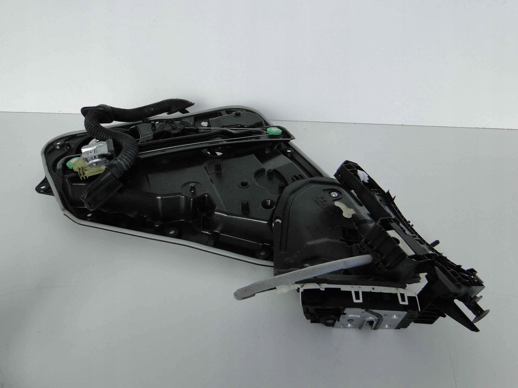 фото №8, Mercedes a w176 176 вкладыш дверь задние левая замок