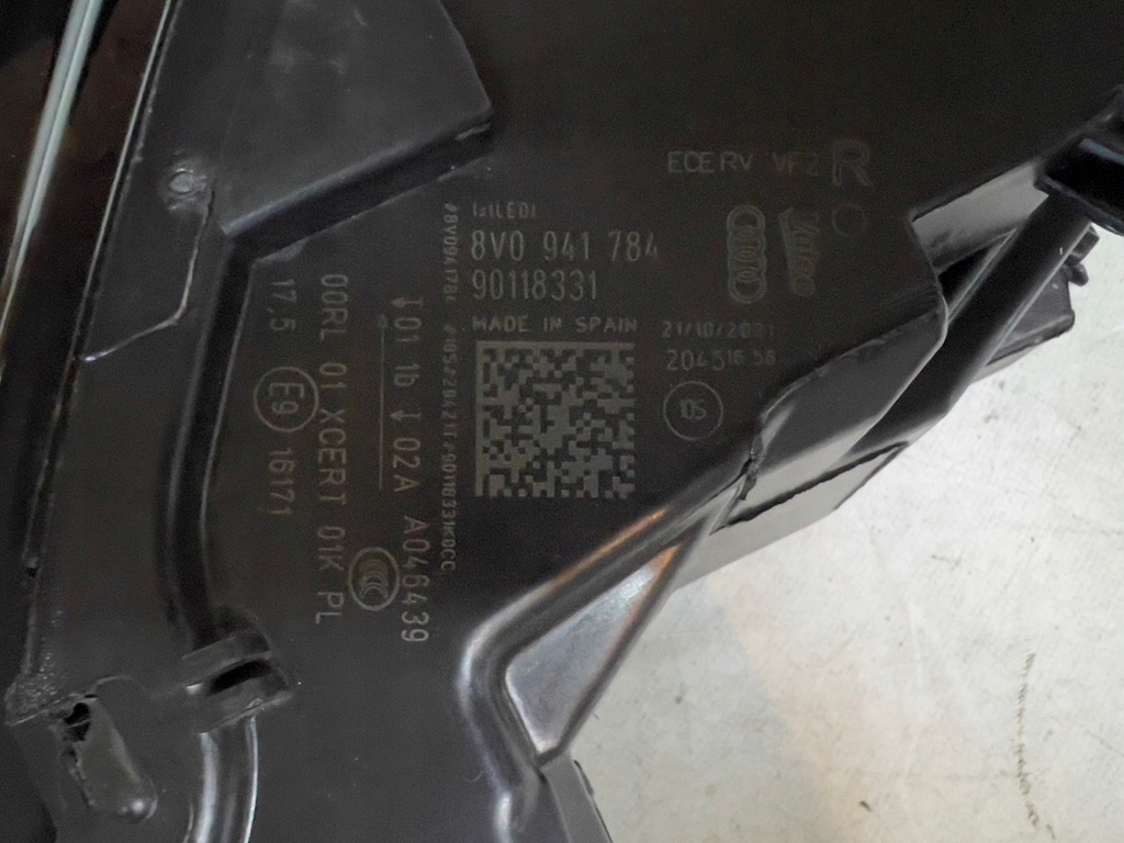 фото №8, Audi a3 8v lift full led matrix лампа правая перед