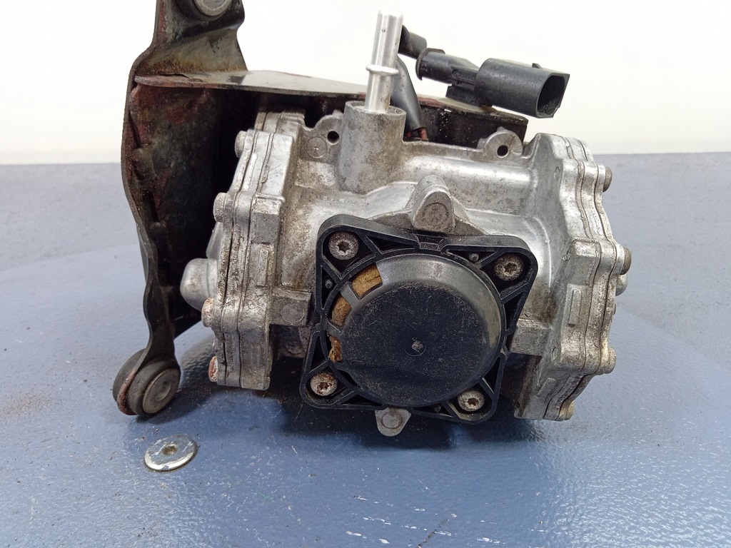 фото №5, Bmw x6 e72 hybrid насос вакуумa 6789115