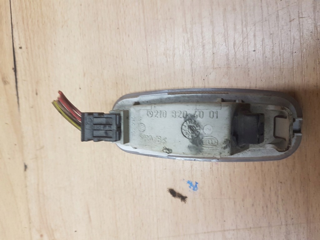 фото №4, Лампа освещение салона mercedes w210 lift w203