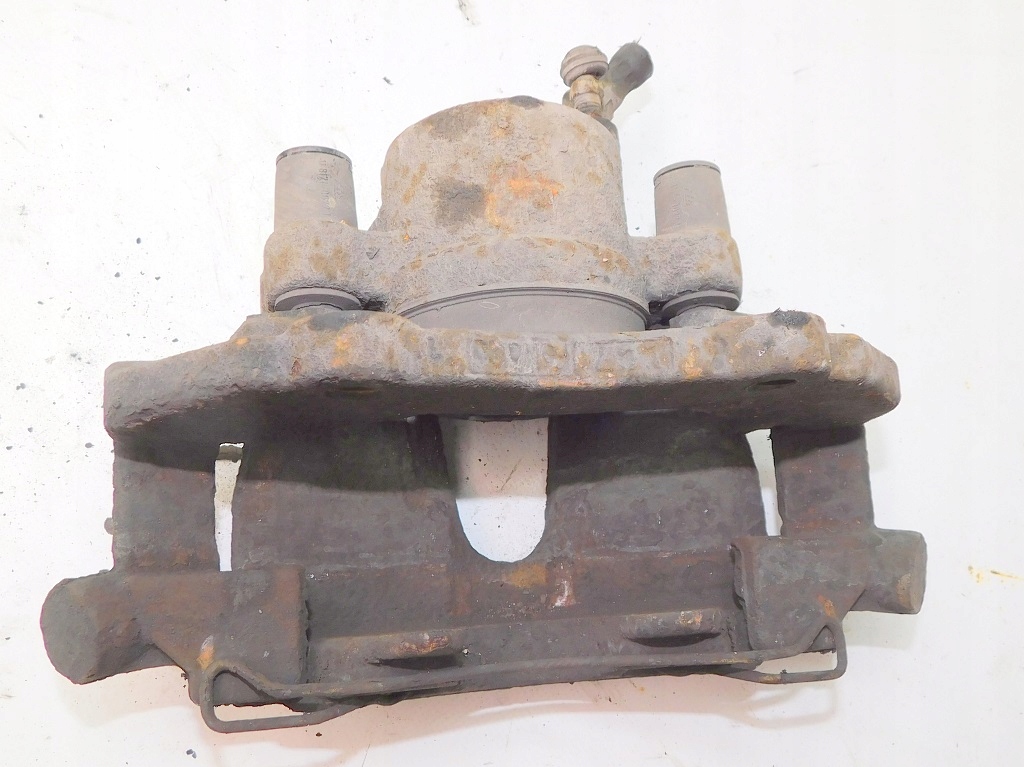 фото №7, Ford focus c-max i 06 суппорт тормозной правый перед