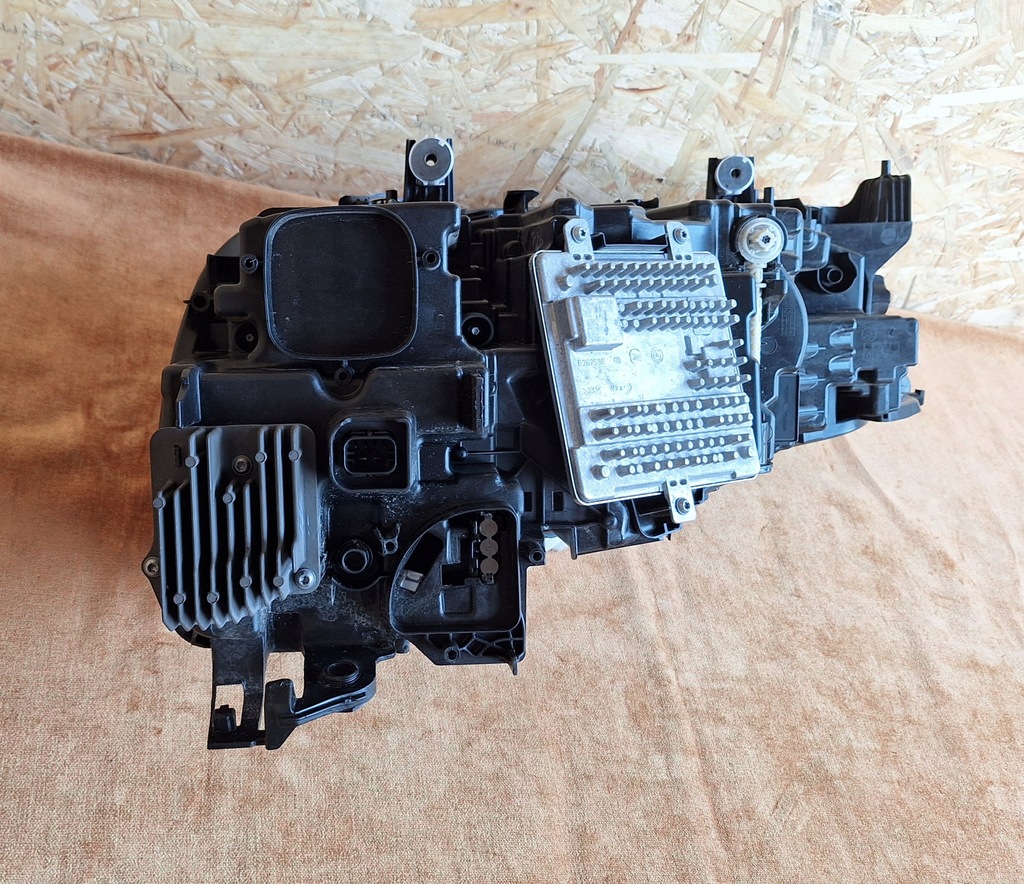 фото №11, Bmw ix i20 m60 лампа права full led 5a3ce92 комплектна