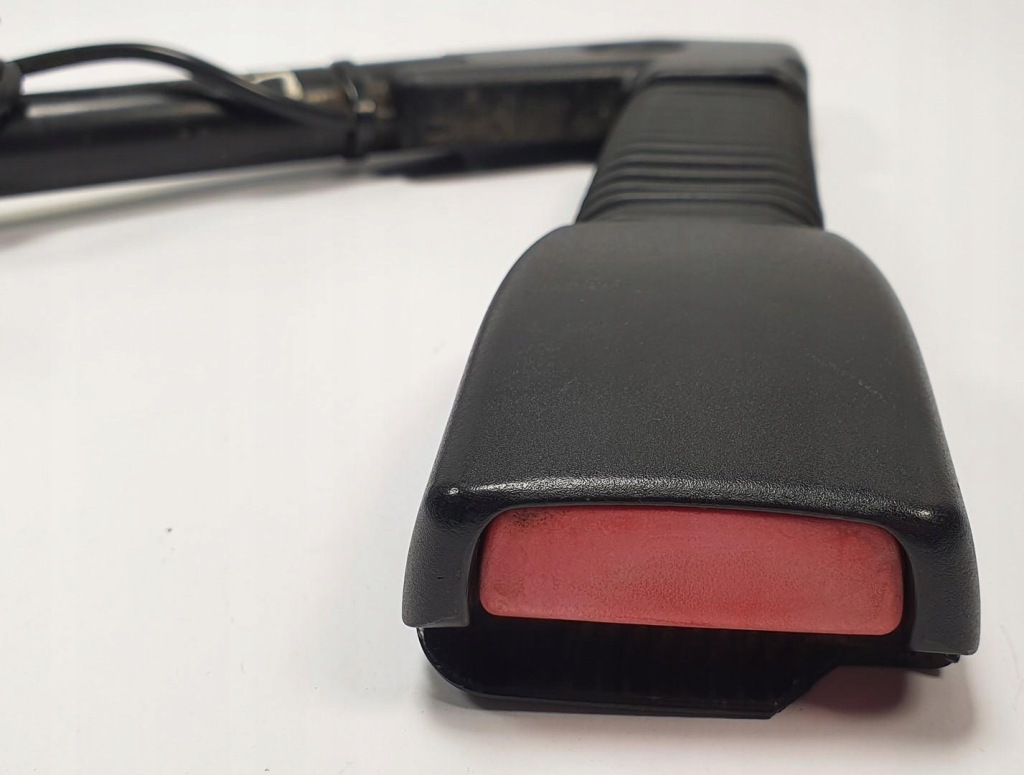 Клипса натяжитель левая перед mini cooper r50 европа Цена