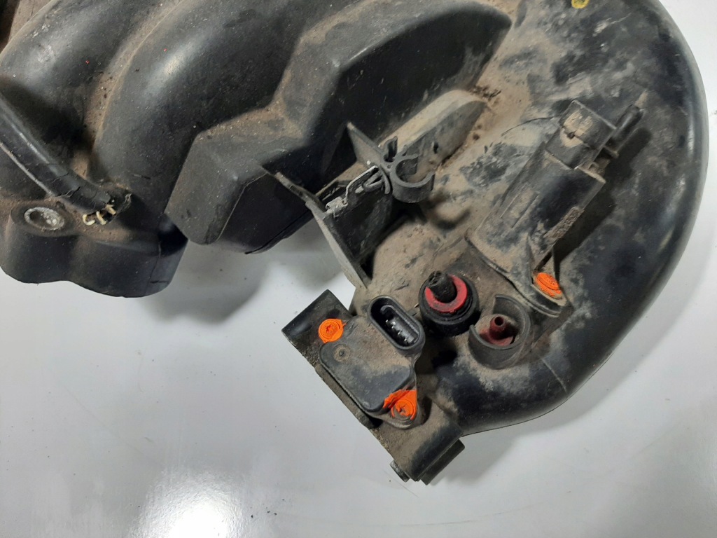 Land rover freelander 2.5 v6 4x4 01r колектор впускний 2900303759 Недорого