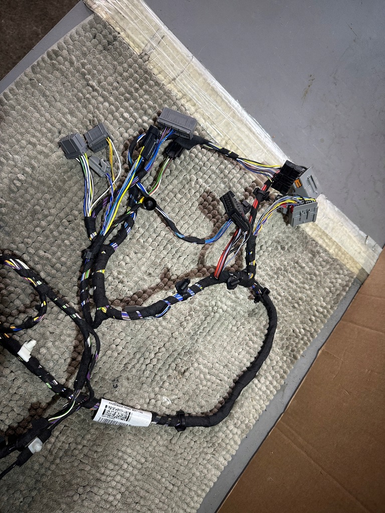 фото №5, Land rover vouge 13-18 джгут трубопровід передній правого сидіння europa