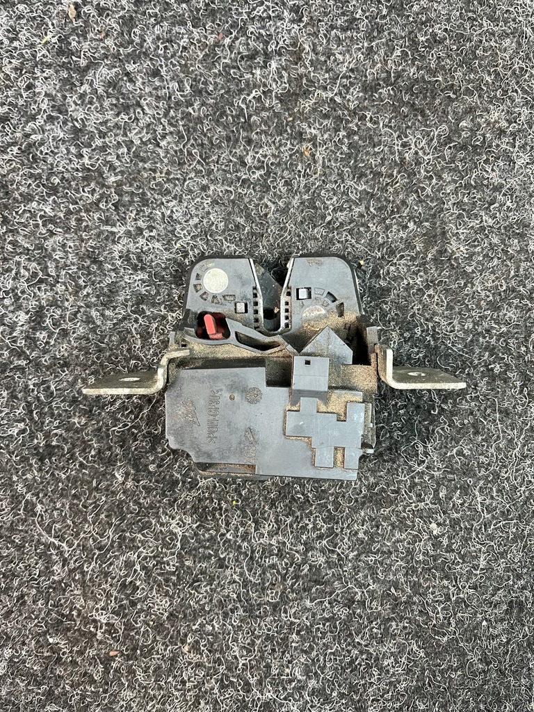 фото №6, Замок крышки задняя mercedes w245 lift a1697400235