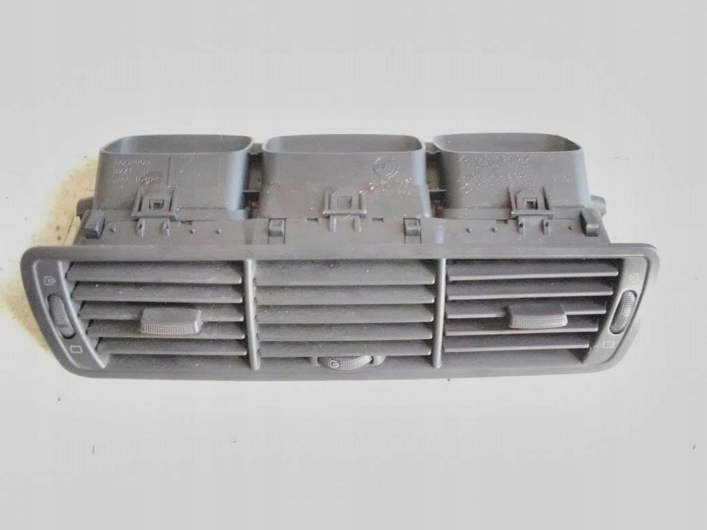 фото №1, Citroen c8 02-14 решётка обдув середина citroen c8