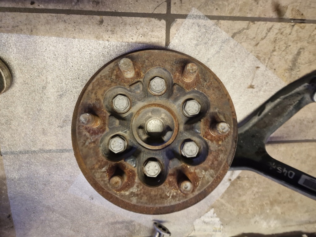 фото №10, Iveco daily 14- поворотный кулак перед рычаг