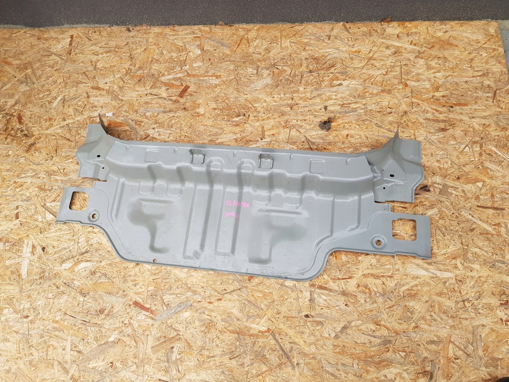 фото №1, Pas задня задній hyundai elantra обшивка