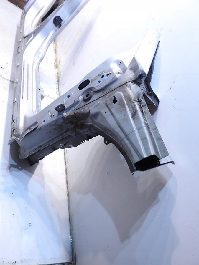 фото №4, Порог блок двигателя правый перед 426-26 volvo v50 lift