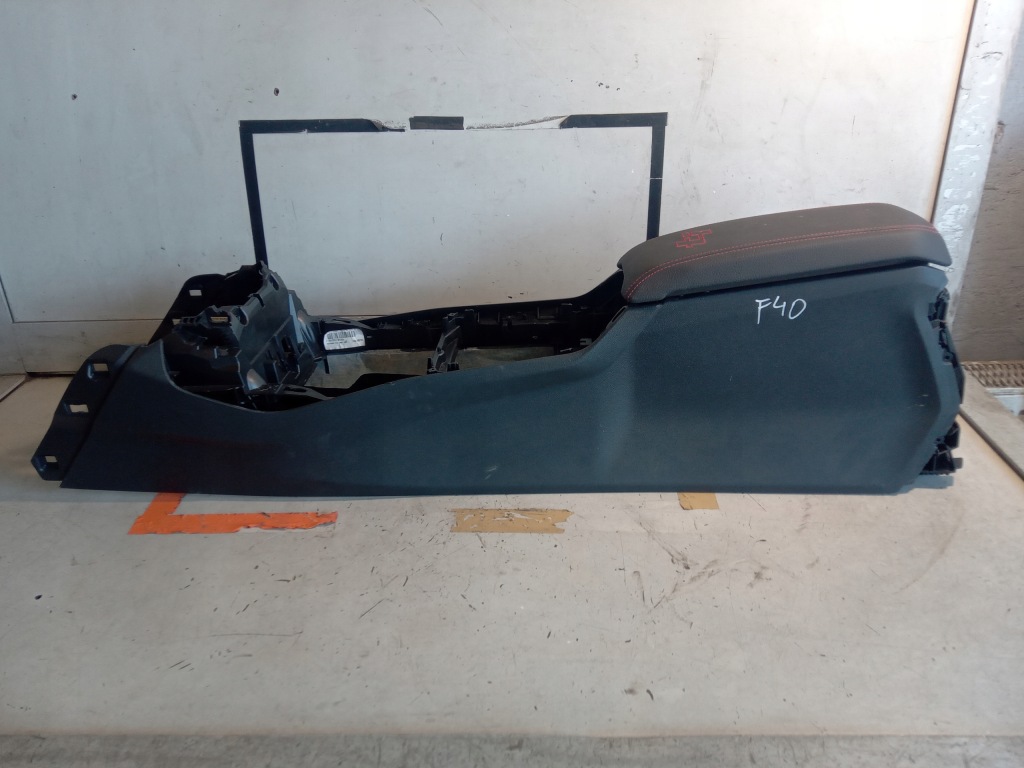 фото №1, Bmw 1 f40 туннель средний подлокотник