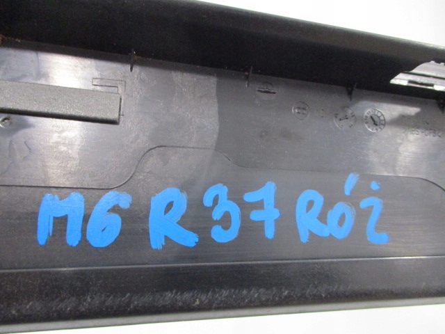 фото №12, Peugeot 3008 ii молдинг стойка наружная дверь правый перед 9811261080