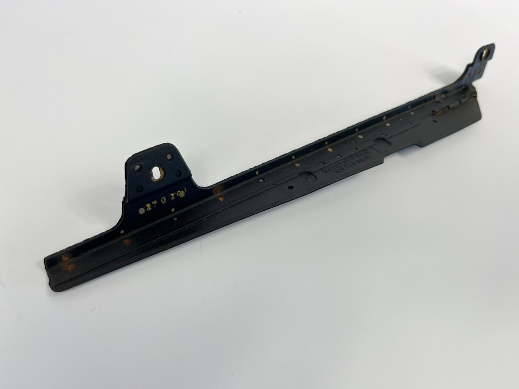 Напрямна люк захист mercedes w124 купе w201 w126 sec 1267800892 Київ