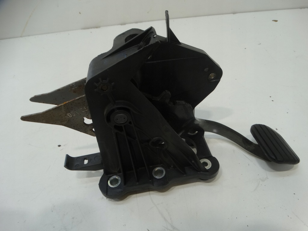 фото №6, Педаль тормоза renault laguna iii 465010003r