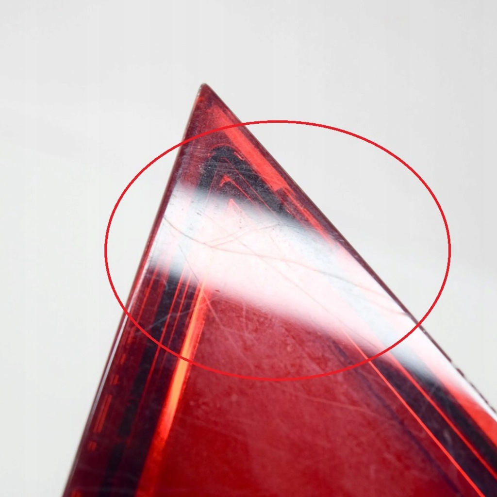 Jaguar e-pace 2019 правый  сторона фонари задний крышки багажника Недорого