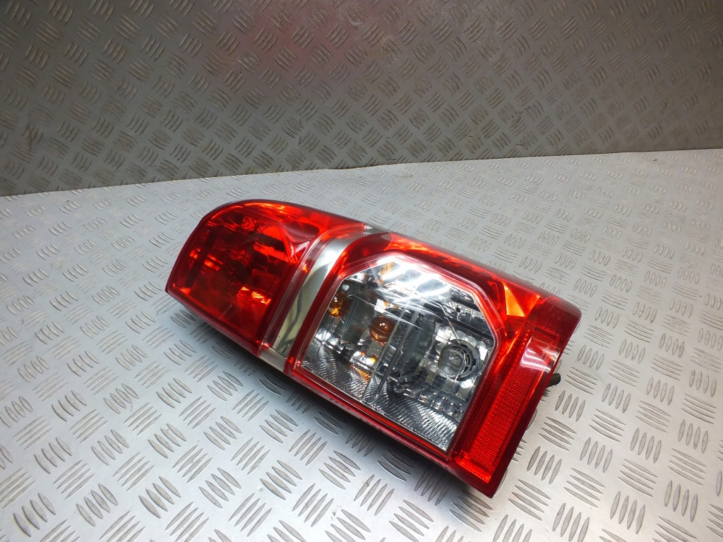 фото №1, Toyota hilux vii lift 12-14 лампа задняя задняя правая europa