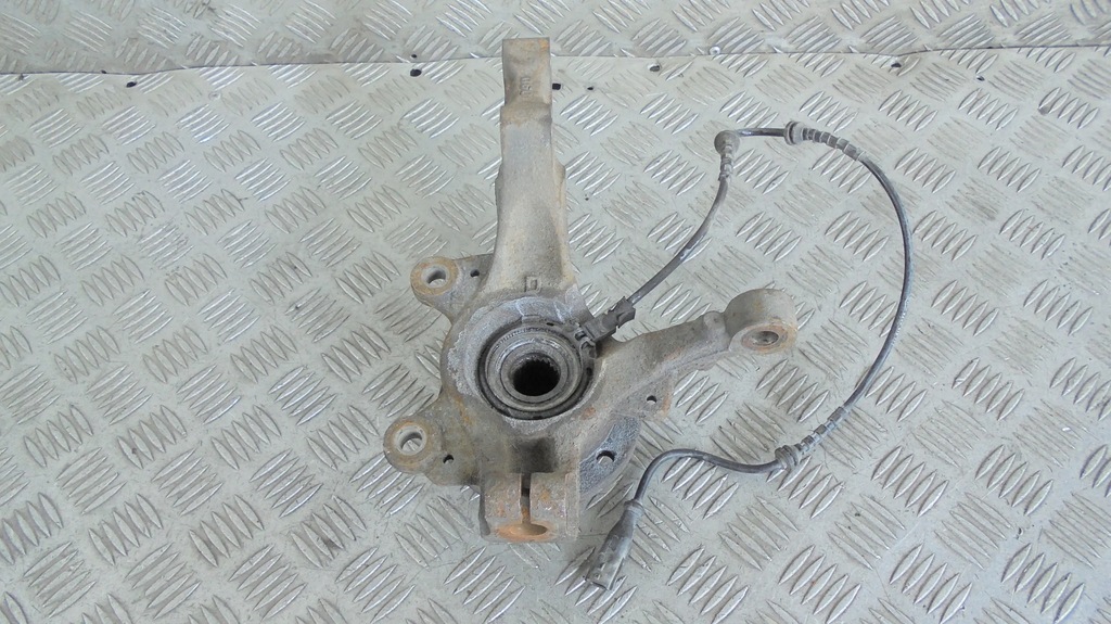 фото №4, Поворотный кулак правый перед renault clio iii 1.5 dci 05r