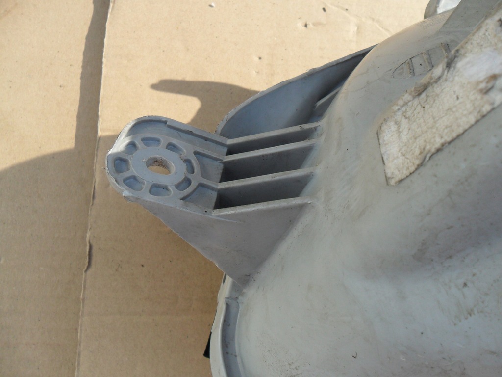 фото №9, Hyundai santa fe 2001 2002 2003 2004 2005 2006 лампа передняя правая