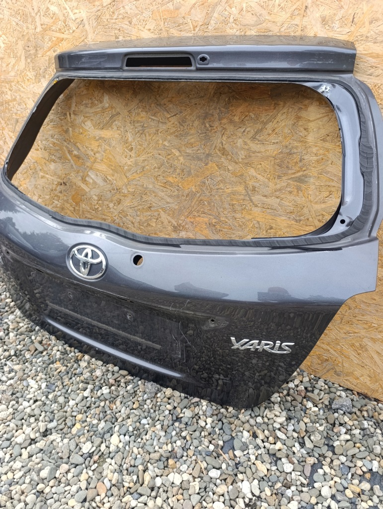 фото №3, Крышка багажника задняя toyota yaris iii 2014-2020