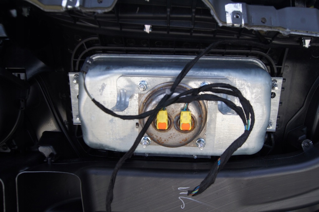 фото №13, Mercedes w166 ml350 подушка безпеки подушки безпеки панель приладів ремені