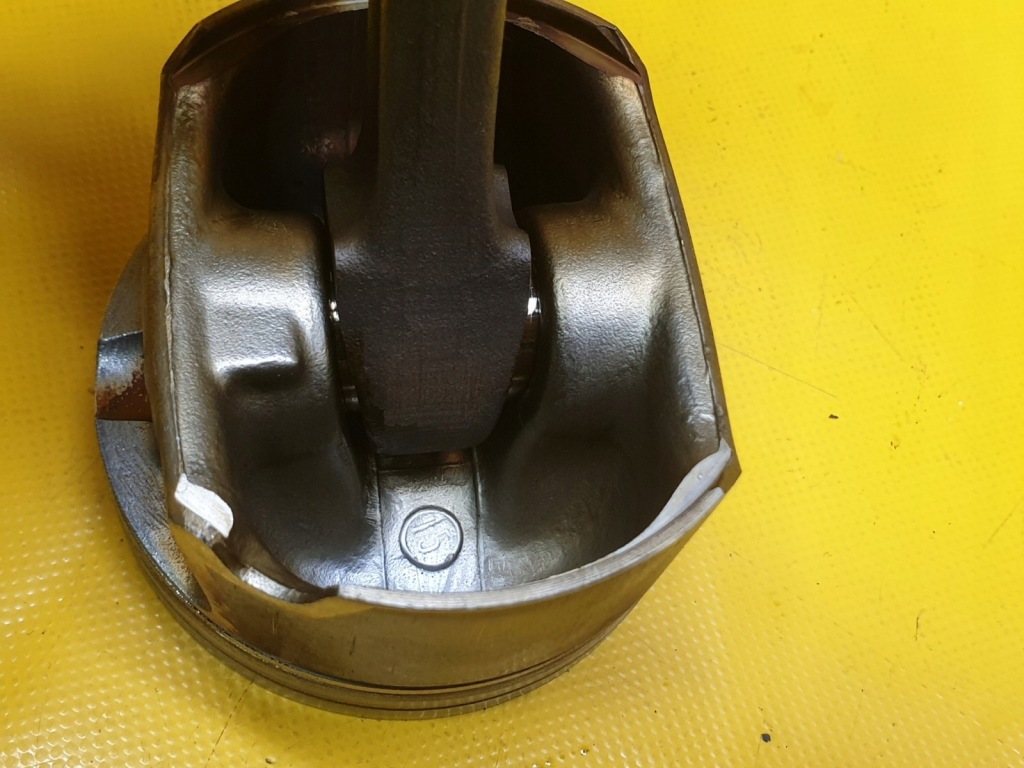 фото №4, Поршень шатун шатун vrs a4 a6 2.0t bpy 06dd 82l143