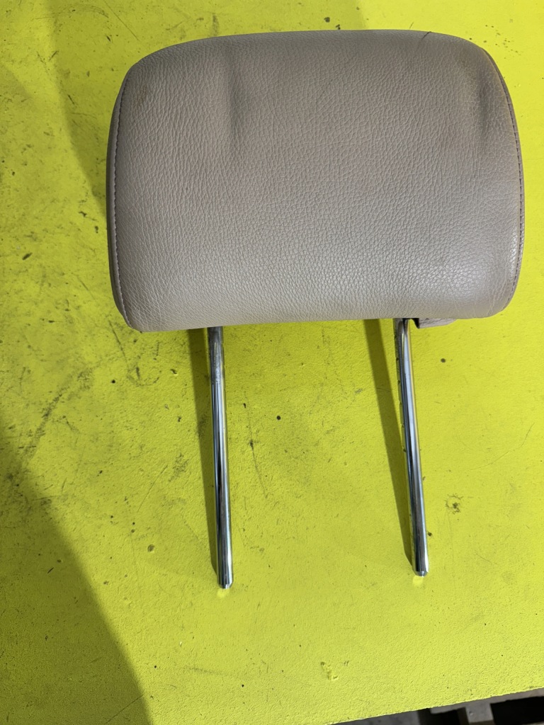 фото №1, Bmw x5 - подголовник сиденье правый перед