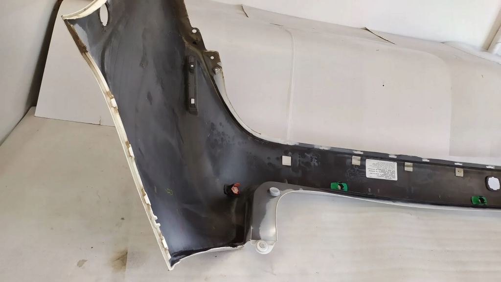 Бампер задняя toyota corolla xii e210 kombi Недорого