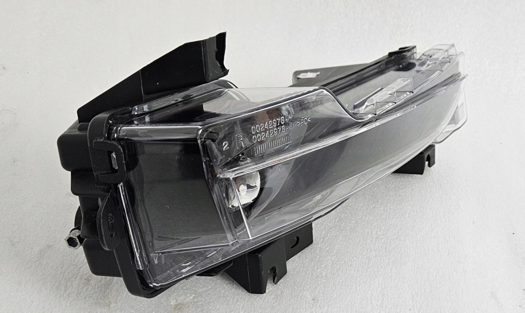 Противотуманная фара drl led high правый tesla model y 2020- в Украине