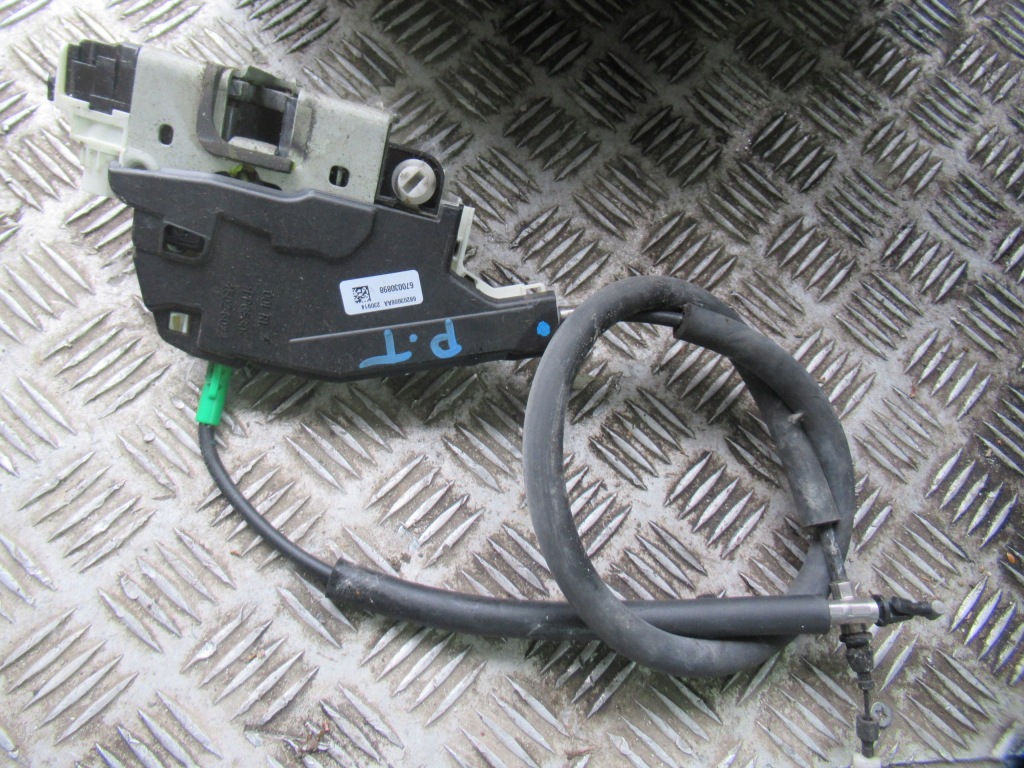 Купить Maserati ghibli 3.0 d замок дверь правый задний  670030898